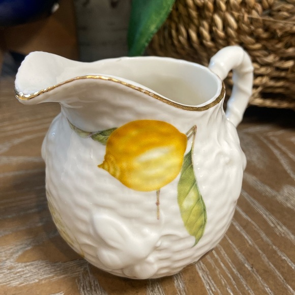 NEW! Cottage Lemon & Butterfly Honeycomb Bee Sugar Bowl & Creamer Pitcher Set - Picture 3 of 11